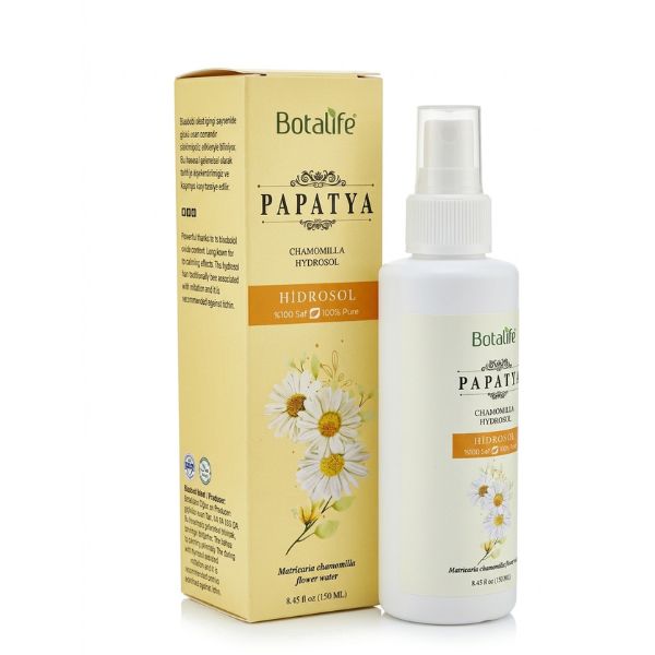 Botalife Papatyá Chamomile Hydrocolloid Hidrosol spray bottle and its matching beige packaging box, featuring chamomile flower illustrations.